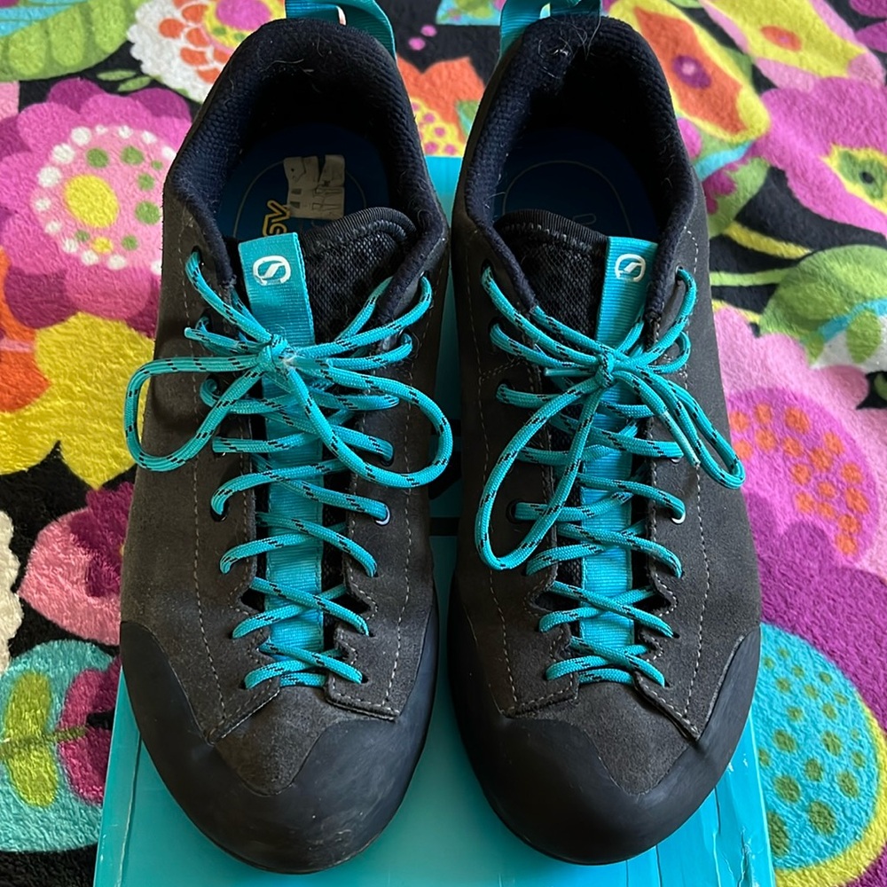 Scarpa Gecko Men’s 10 1/3 US. 43 1/2 EU.